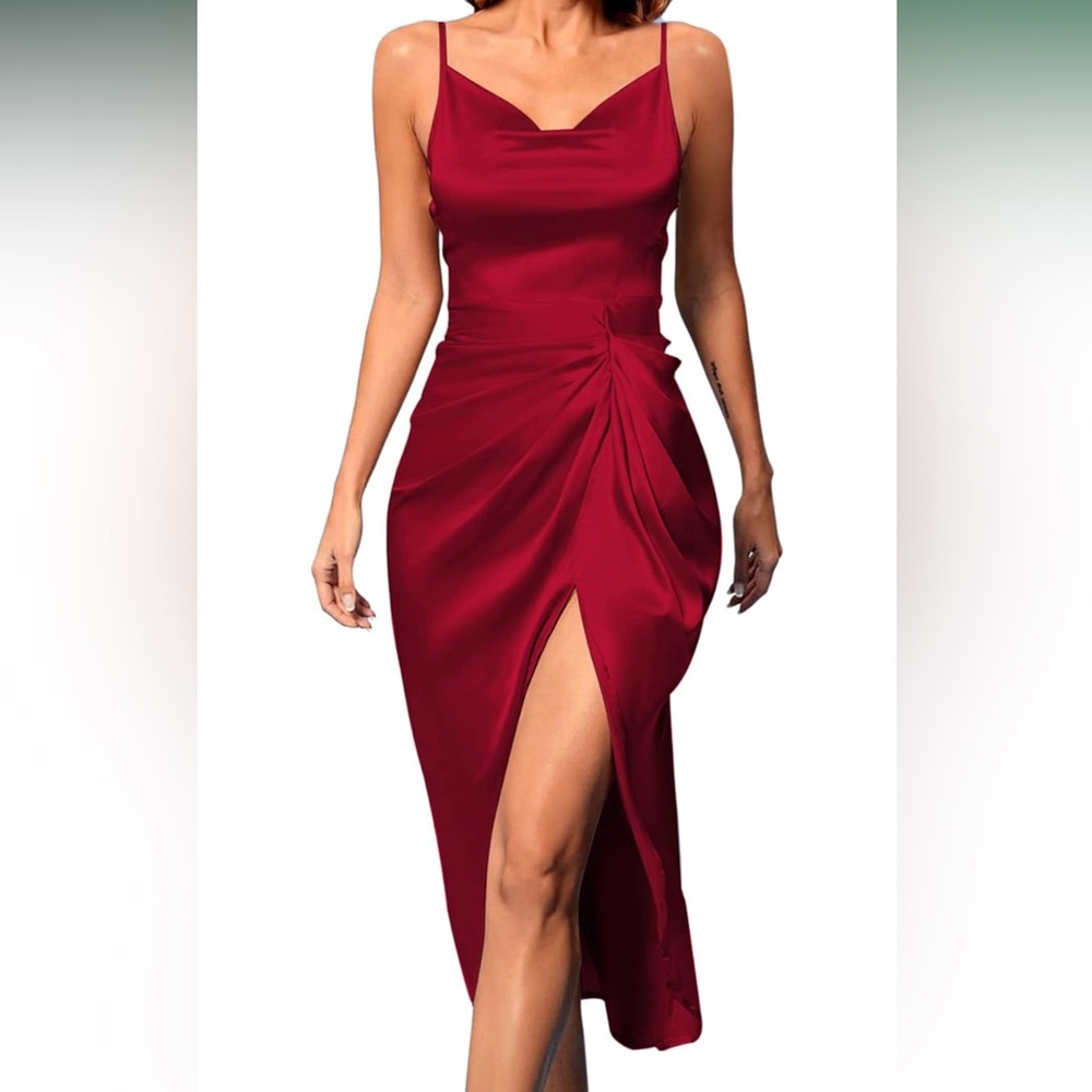 Chic Burgundy Sleeveless Midi Dress